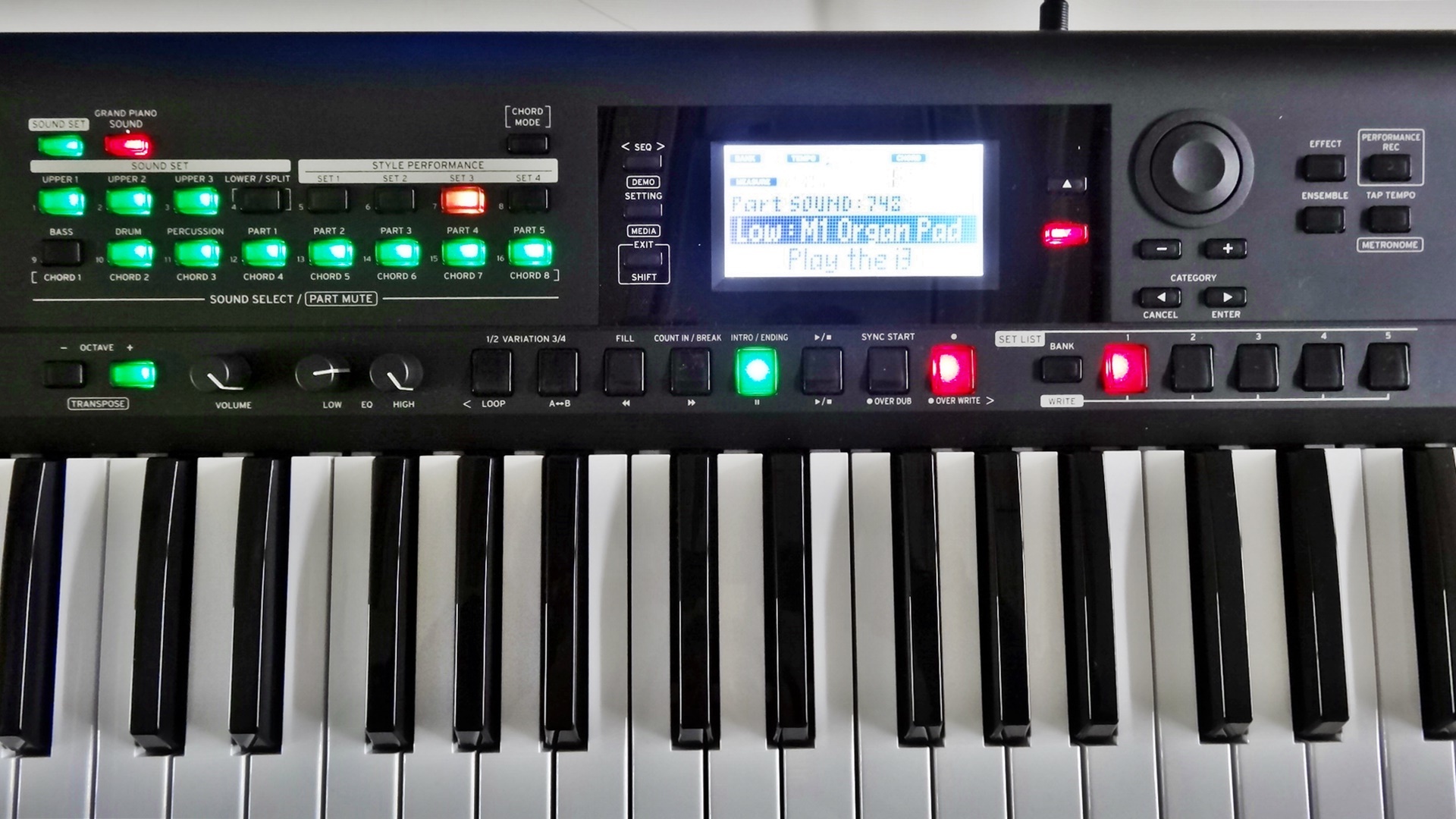 レビュー: KORG i3 MUSIC WORKSTATION - musictrack